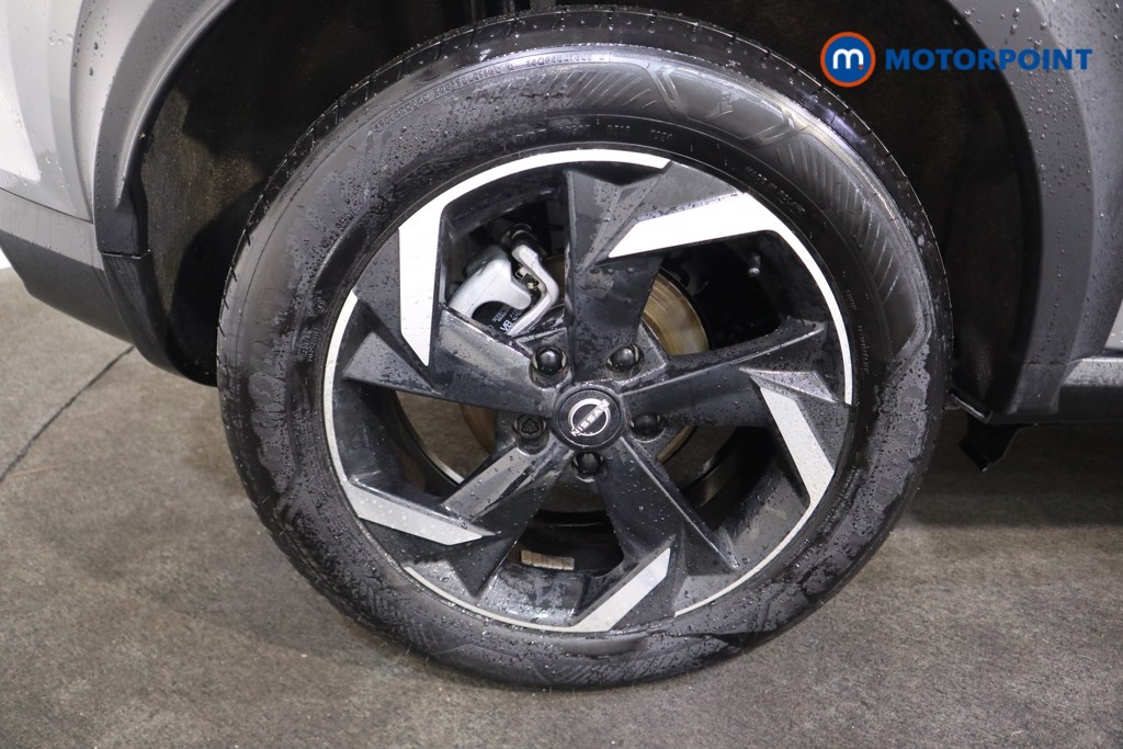 Nissan Juke N-Connecta Automatic Petrol-Electric Hybrid SUV - Stock Number (1569318) - 14th supplementary image
