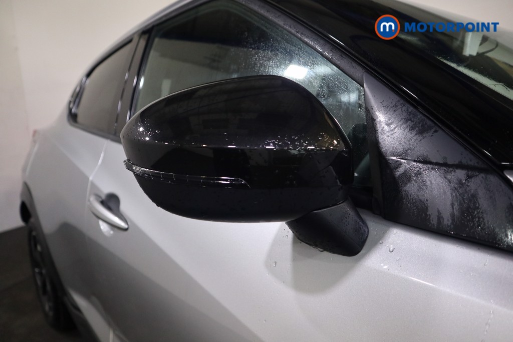 Nissan Juke N-Connecta Automatic Petrol-Electric Hybrid SUV - Stock Number (1569318) - 22nd supplementary image