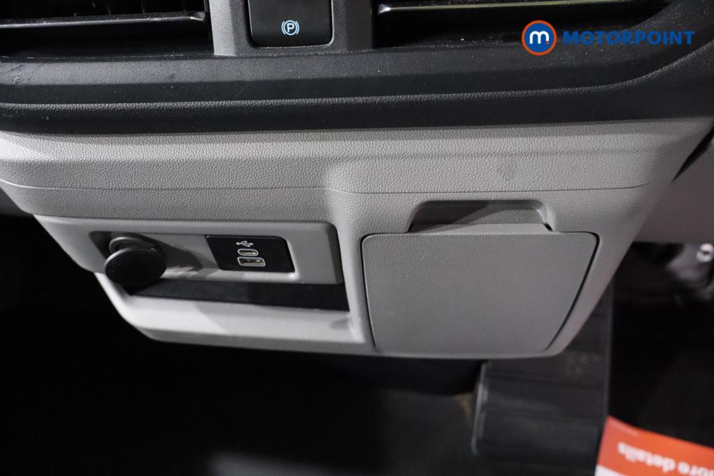 Ford Transit Custom Limited Automatic Diesel Panel Van - Stock Number (1570107) - 5th supplementary image