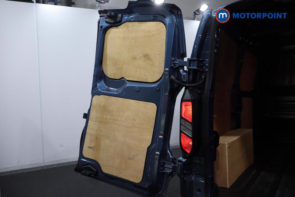 Ford Transit Custom Limited Automatic Diesel Panel Van - Stock Number (1570107) - 19th supplementary image