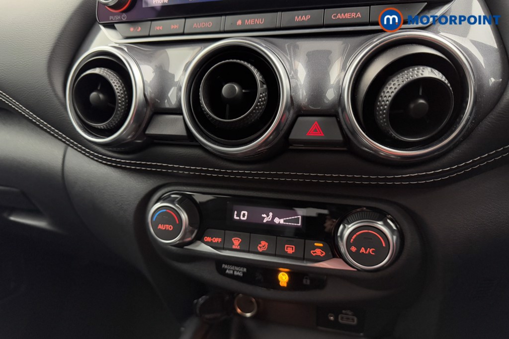 Nissan Juke N-Connecta Automatic Petrol SUV - Stock Number (1572640) - 11th supplementary image