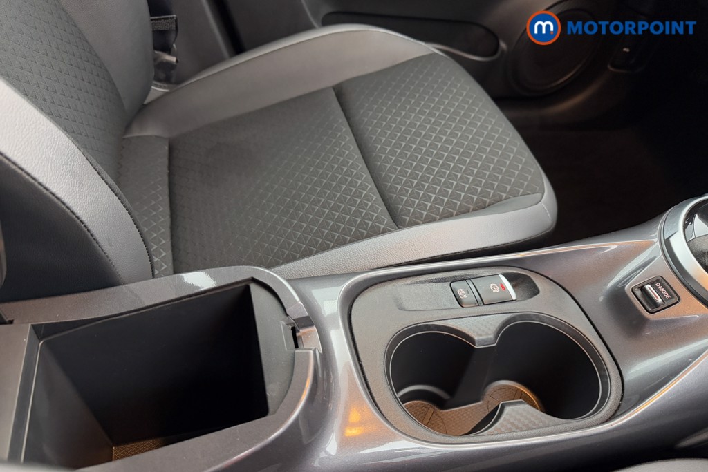 Nissan Juke N-Connecta Automatic Petrol SUV - Stock Number (1572640) - 14th supplementary image