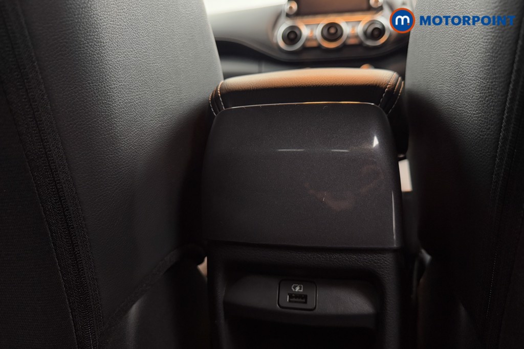 Nissan Juke N-Connecta Automatic Petrol SUV - Stock Number (1572640) - 22nd supplementary image