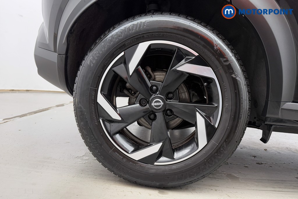 Nissan Juke N-Connecta Automatic Petrol SUV - Stock Number (1572640) - 30th supplementary image
