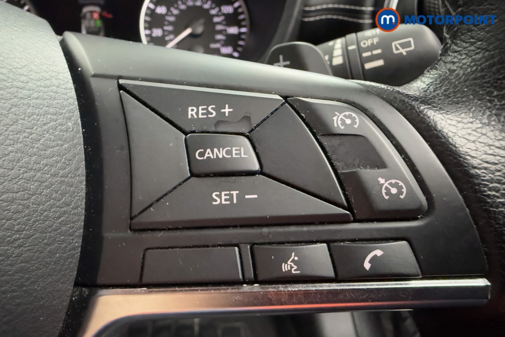 Nissan Juke N-Connecta Automatic Petrol SUV - Stock Number (1572669) - 5th supplementary image