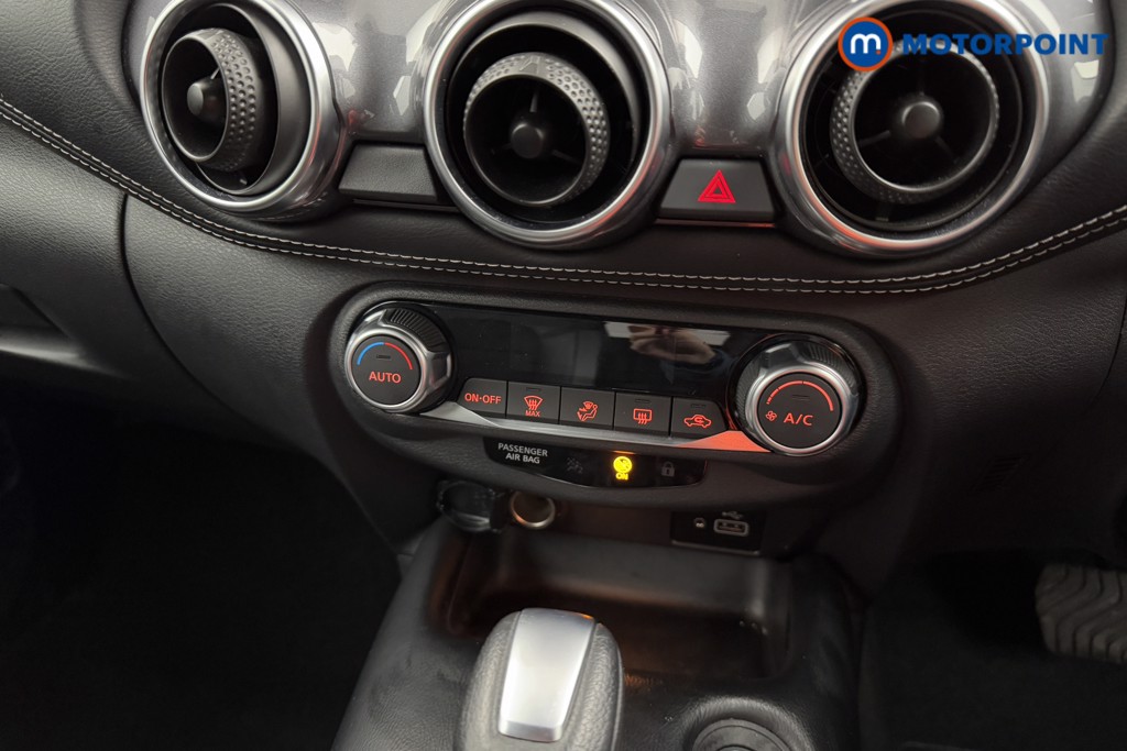Nissan Juke N-Connecta Automatic Petrol SUV - Stock Number (1572673) - 12th supplementary image