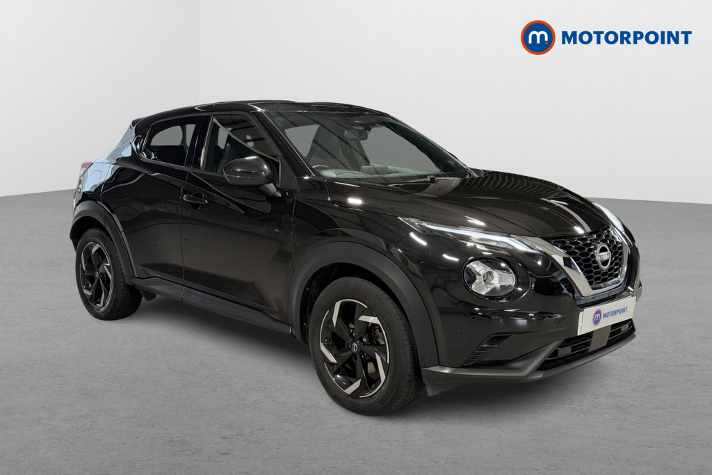 Nissan Juke N-Connecta Automatic Petrol SUV - Stock Number (1572673) - Drivers side front corner