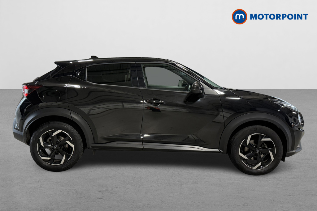 Nissan Juke N-Connecta Automatic Petrol SUV - Stock Number (1572673) - Drivers side
