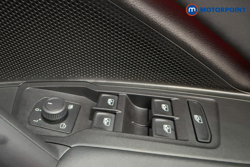Volkswagen Tiguan Match Automatic Petrol Plug-In Hybrid SUV - Stock Number (1572728) - 21st supplementary image