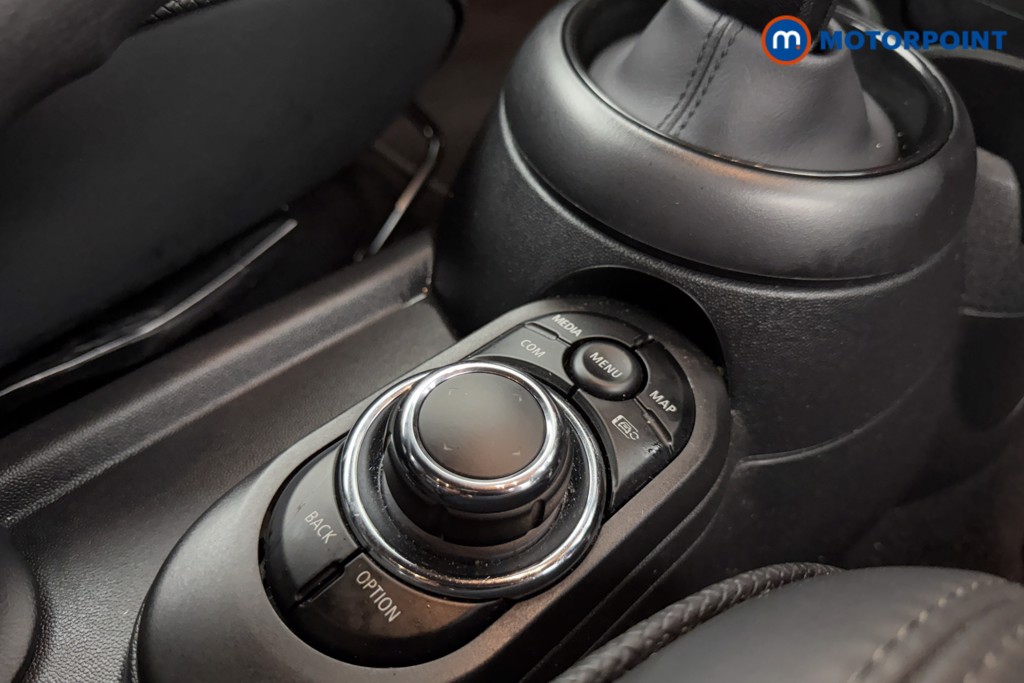 Mini Hatchback Cooper S Exclusive Automatic Petrol Hatchback - Stock Number (1573565) - 14th supplementary image