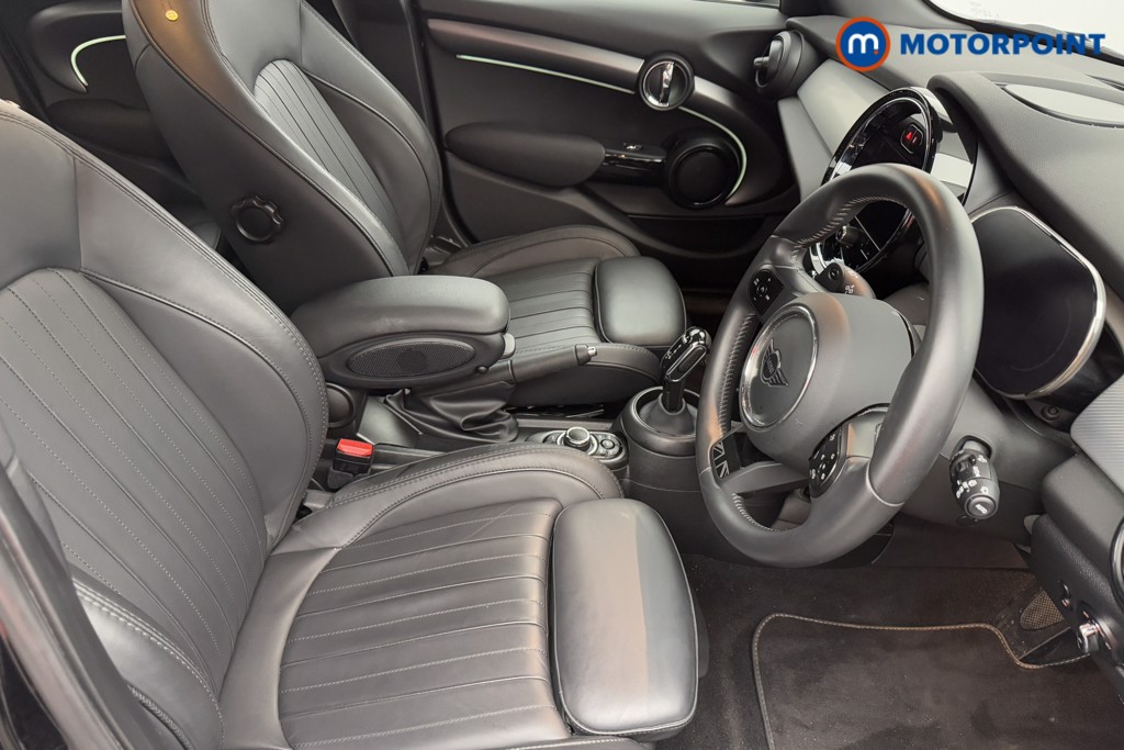 Mini Hatchback Cooper S Exclusive Automatic Petrol Hatchback - Stock Number (1573565) - 20th supplementary image
