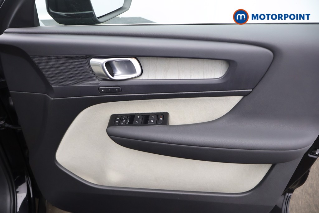 Volvo Xc40 Inscription Pro Automatic Petrol SUV - Stock Number (1573599) - 9th supplementary image