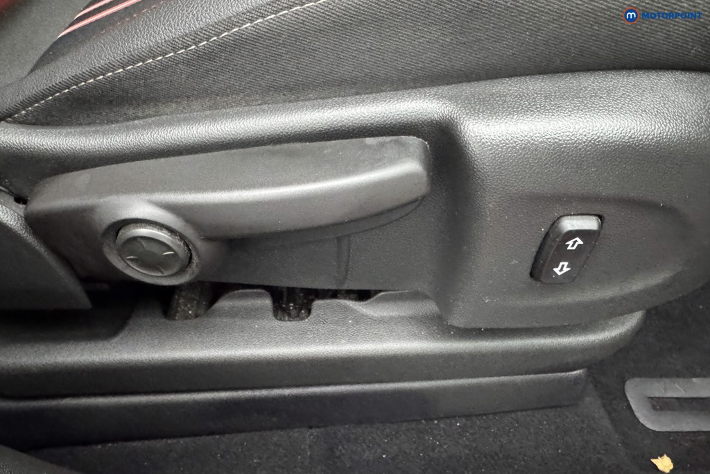 Vauxhall Crossland Sri Nav Automatic Petrol SUV - Stock Number (1573635) - 21st supplementary image