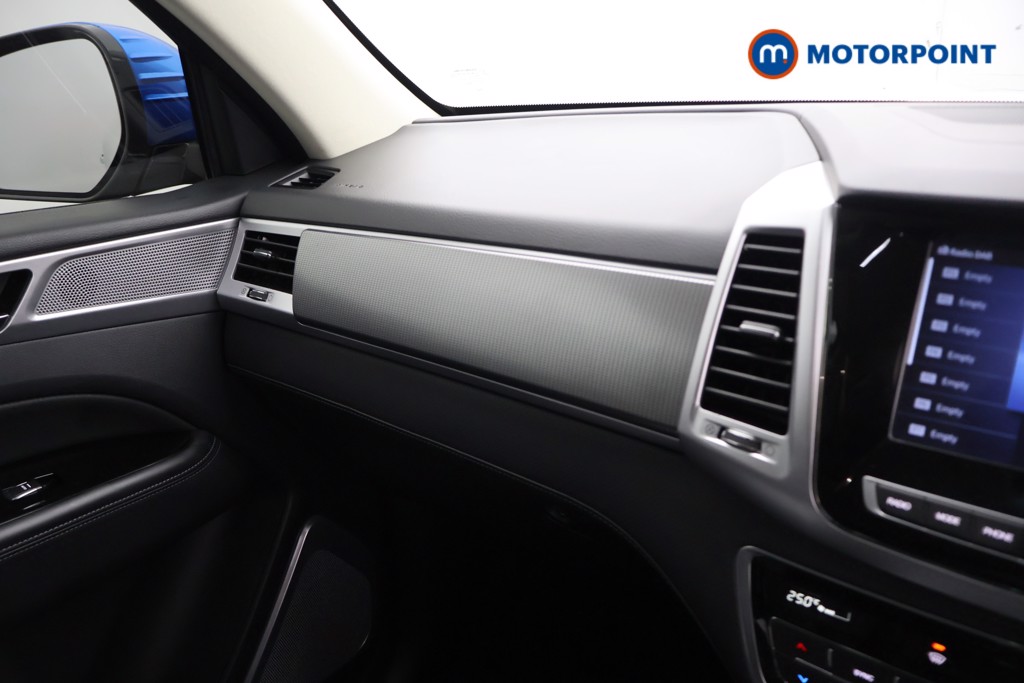 Ssangyong Rexton Ventura Automatic Diesel SUV - Stock Number (1574112) - 7th supplementary image