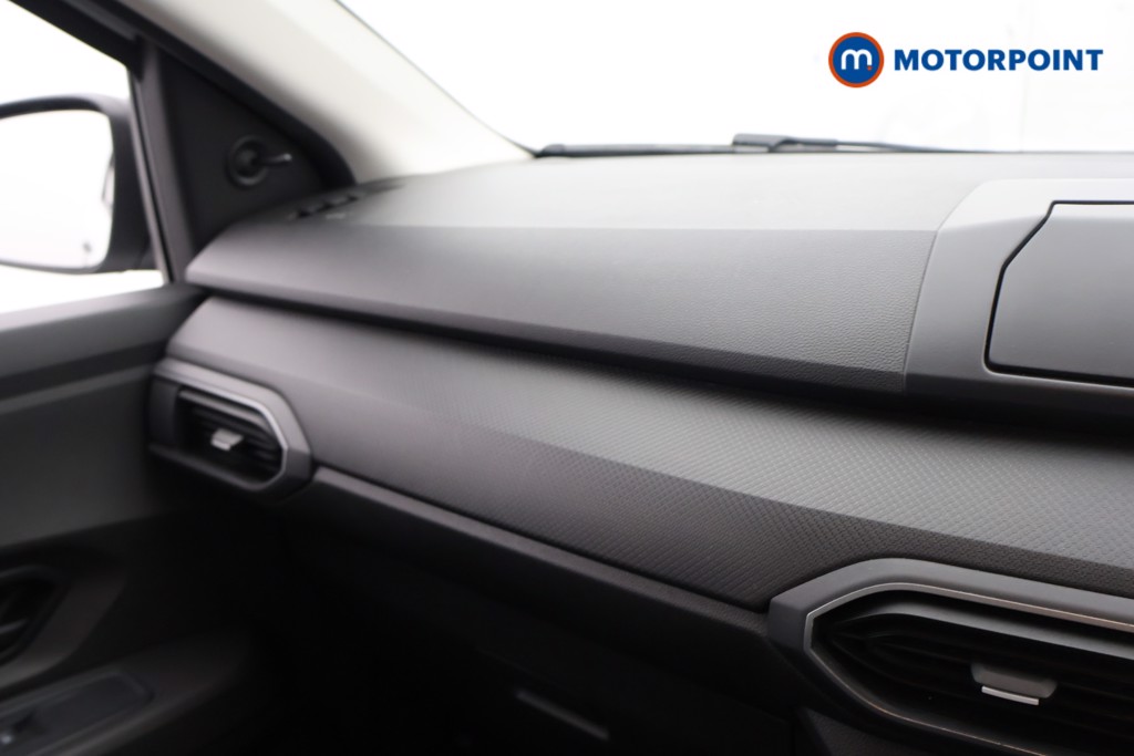 Dacia Jogger Essential Manual Petrol People Carrier - Stock Number (1574192) - 7th supplementary image