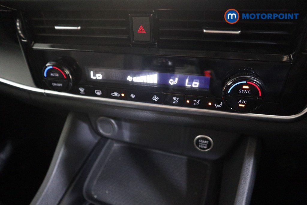 Nissan Qashqai Acenta Premium Manual Petrol SUV - Stock Number (1574482) - 7th supplementary image