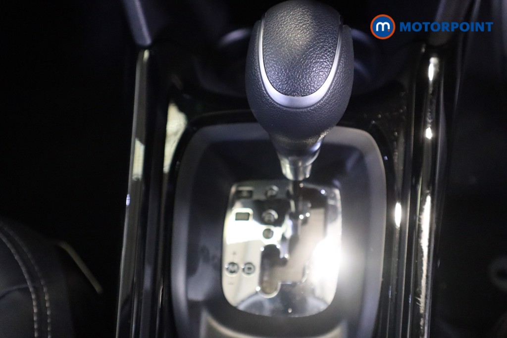 Peugeot 2008 Allure Automatic Petrol SUV - Stock Number (1575329) - 5th supplementary image