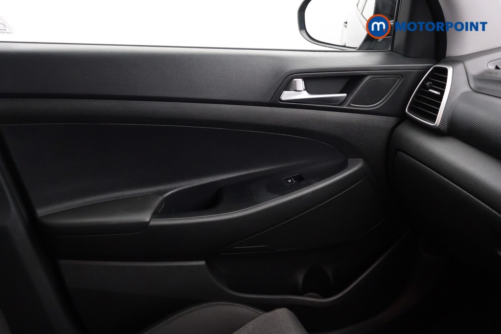 Hyundai Tucson Se Nav Manual Petrol SUV - Stock Number (1575441) - 8th supplementary image