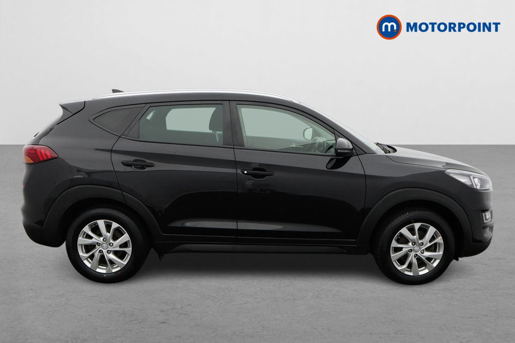 Hyundai Tucson Se Nav Manual Petrol SUV - Stock Number (1575441) - Drivers side