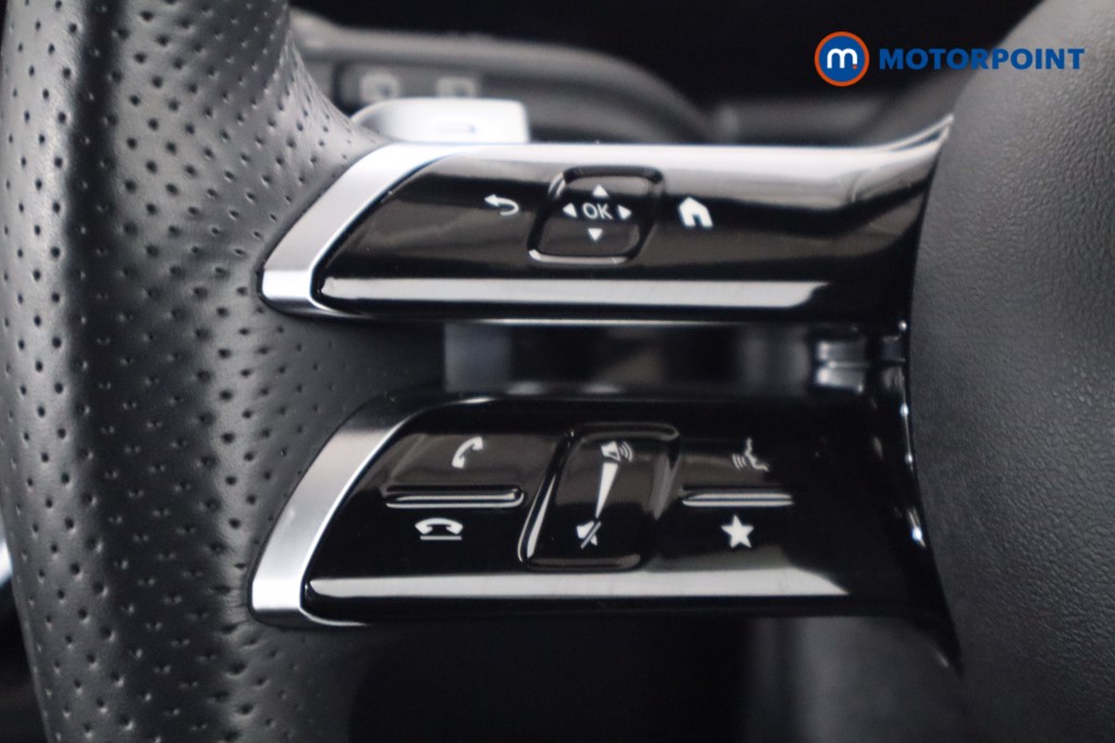 Mercedes-Benz GLA Amg Line Automatic Petrol SUV - Stock Number (1575561) - 7th supplementary image