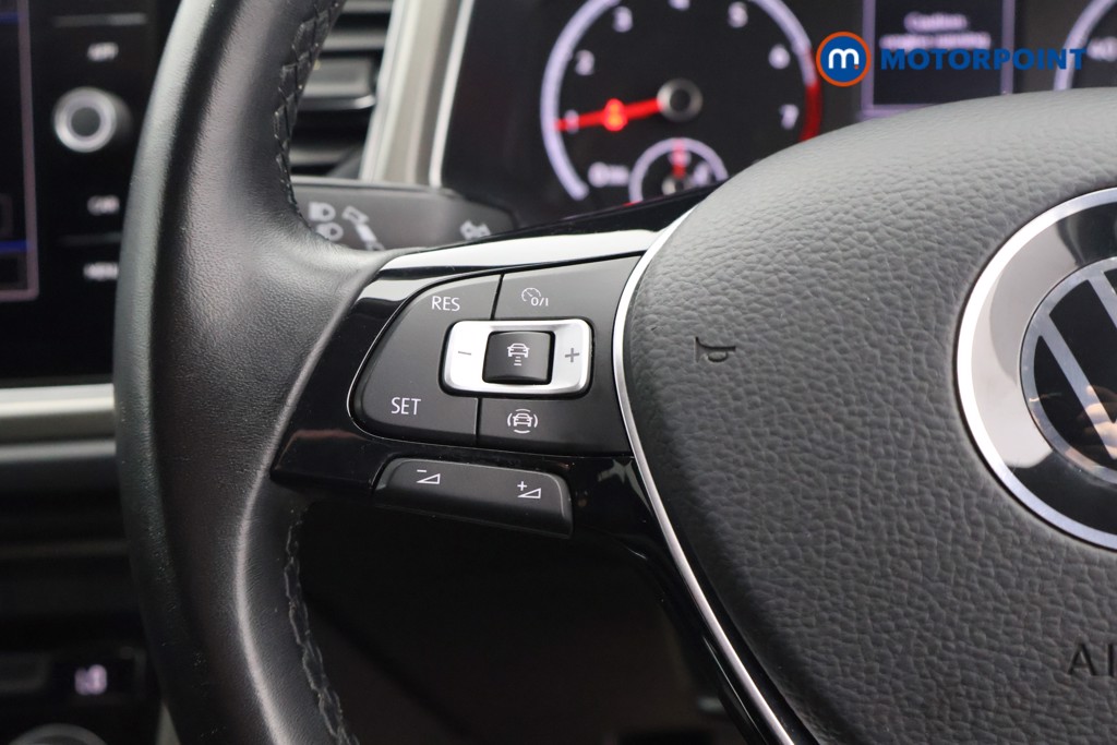 Volkswagen T-Roc Design Manual Petrol SUV - Stock Number (1575767) - 2nd supplementary image