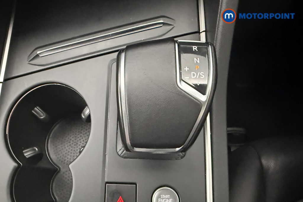 Volkswagen Touareg SEL Automatic Petrol SUV - Stock Number (1575826) - 7th supplementary image