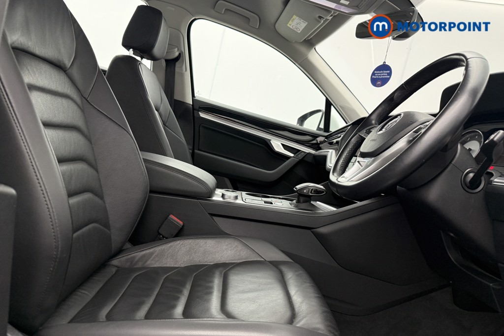 Volkswagen Touareg SEL Automatic Petrol SUV - Stock Number (1575826) - 8th supplementary image