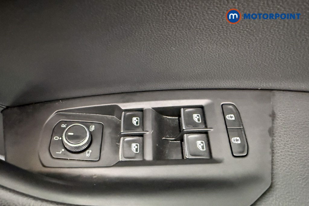 Volkswagen Touareg SEL Automatic Petrol SUV - Stock Number (1575826) - 19th supplementary image