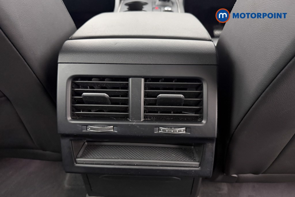 Volkswagen Touareg SEL Automatic Petrol SUV - Stock Number (1575826) - 21st supplementary image