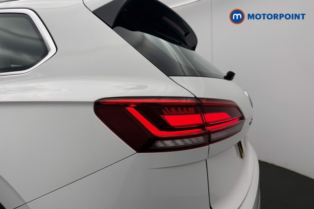 Volkswagen Touareg SEL Automatic Petrol SUV - Stock Number (1575826) - 28th supplementary image