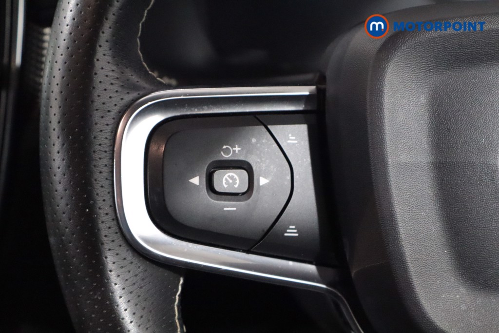 Volvo Xc40 R Design Manual Petrol SUV - Stock Number (1575918) - 7th supplementary image