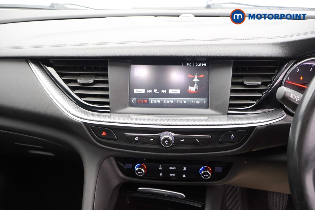 Vauxhall Insignia Se Nav Manual Diesel Hatchback - Stock Number (1576016) - 5th supplementary image