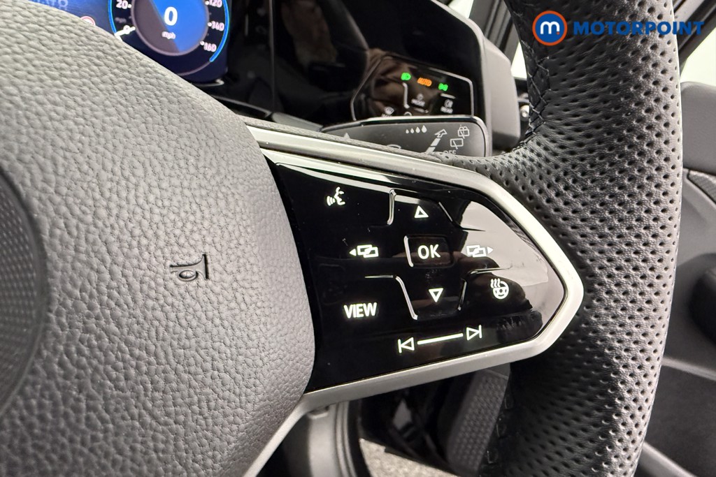 Volkswagen Golf R-Line Manual Petrol Hatchback - Stock Number (1576488) - 14th supplementary image