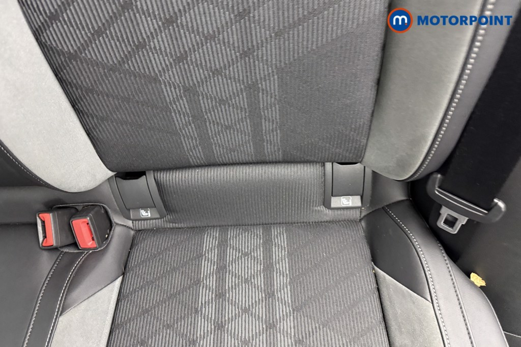 Volkswagen Golf R-Line Manual Petrol Hatchback - Stock Number (1576488) - 23rd supplementary image