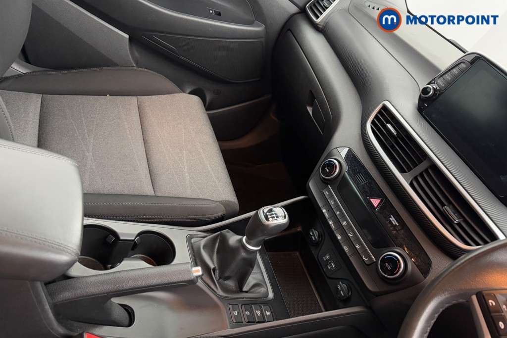 Hyundai Tucson Se Nav Manual Petrol SUV - Stock Number (1576619) - 17th supplementary image