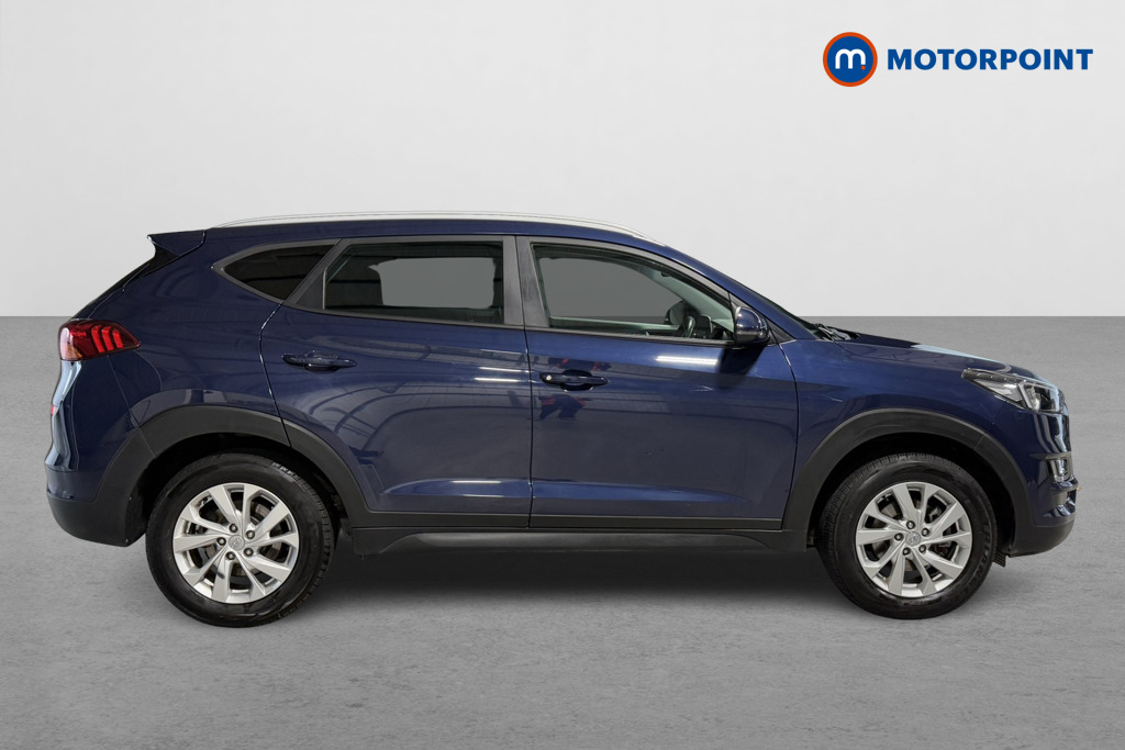 Hyundai Tucson Se Nav Manual Petrol SUV - Stock Number (1576619) - Drivers side