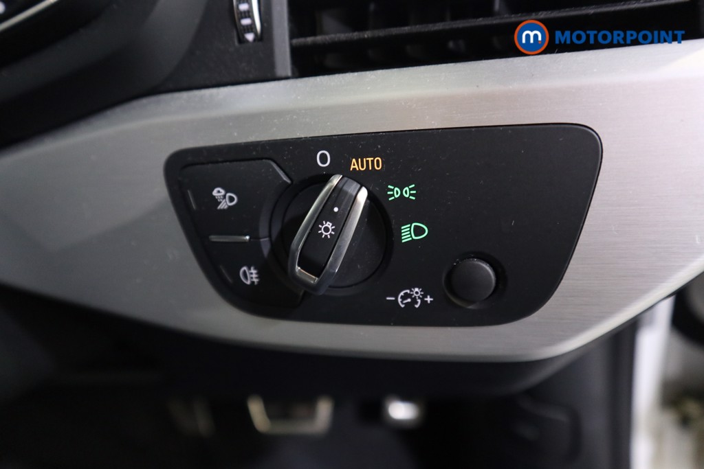 Audi A4 S Line Automatic Diesel Estate - Stock Number (1576643) - 10th supplementary image