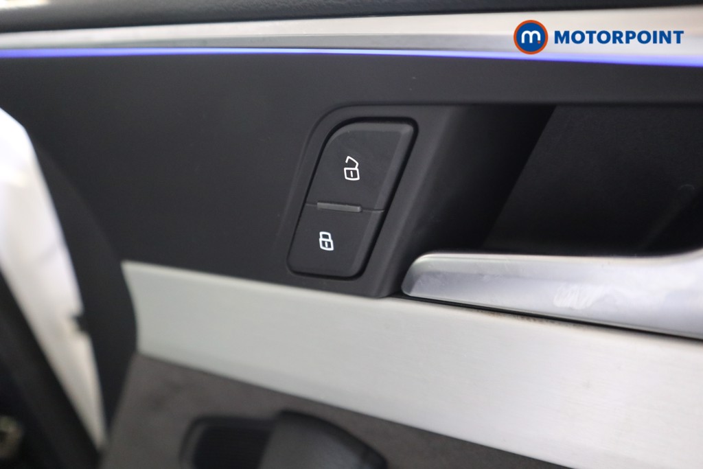 Audi A4 S Line Automatic Diesel Estate - Stock Number (1576643) - 11th supplementary image