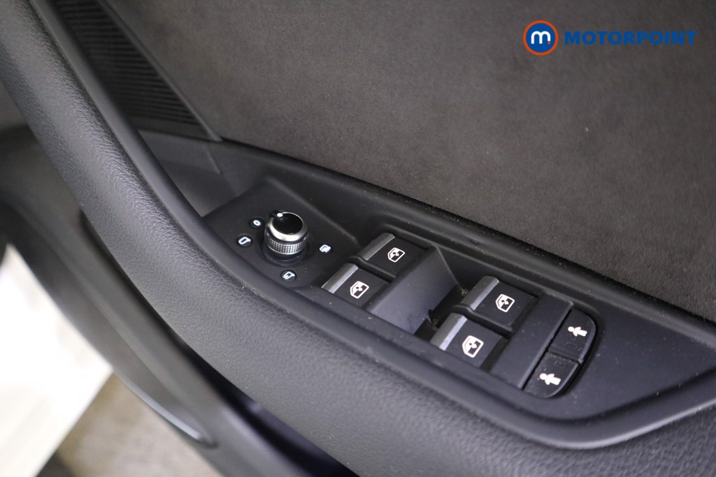Audi A4 S Line Automatic Diesel Estate - Stock Number (1576643) - 12th supplementary image