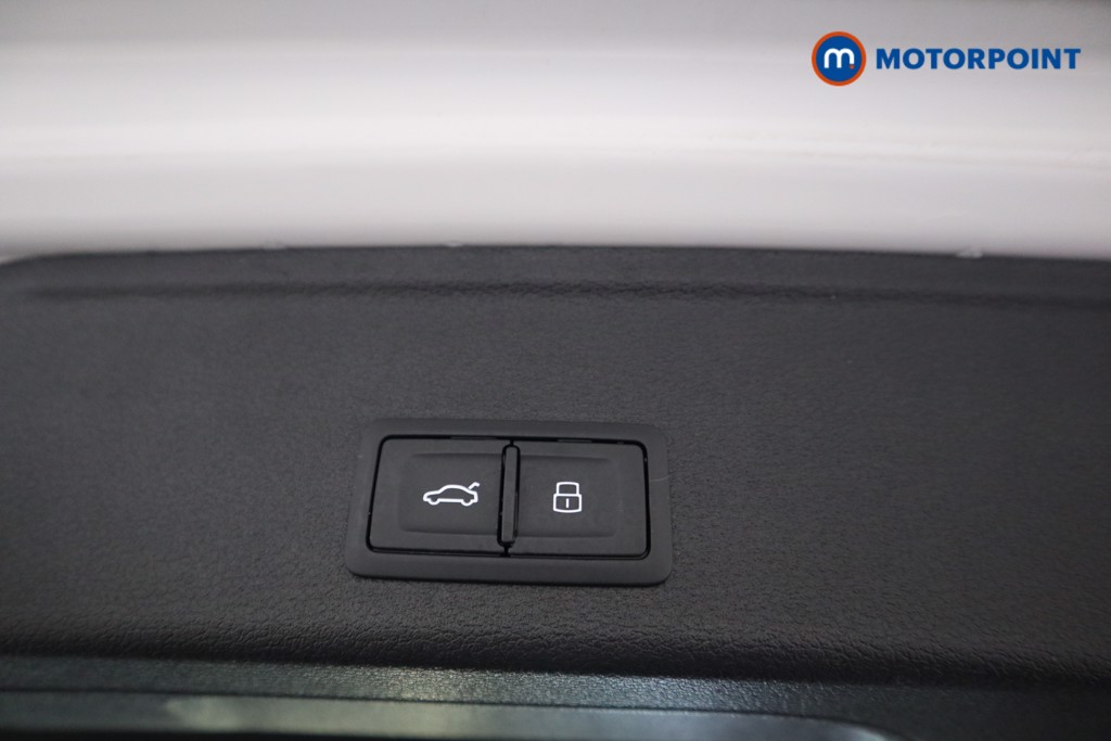 Audi A4 S Line Automatic Diesel Estate - Stock Number (1576643) - 17th supplementary image