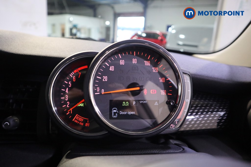 Mini Hatchback Cooper S Automatic Petrol Hatchback - Stock Number (1577173) - 4th supplementary image