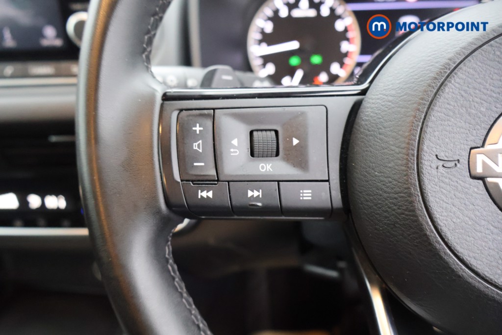 Nissan Qashqai Acenta Premium Automatic Petrol SUV - Stock Number (1577516) - 2nd supplementary image
