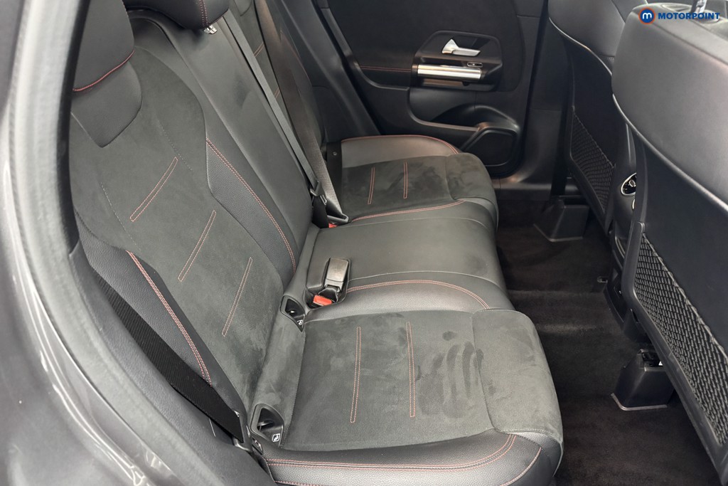 Mercedes-Benz GLA Amg Line Automatic Diesel SUV - Stock Number (1577562) - 4th supplementary image