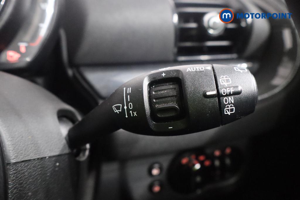 Mini Clubman Cooper Classic Manual Petrol Estate - Stock Number (1577616) - 10th supplementary image