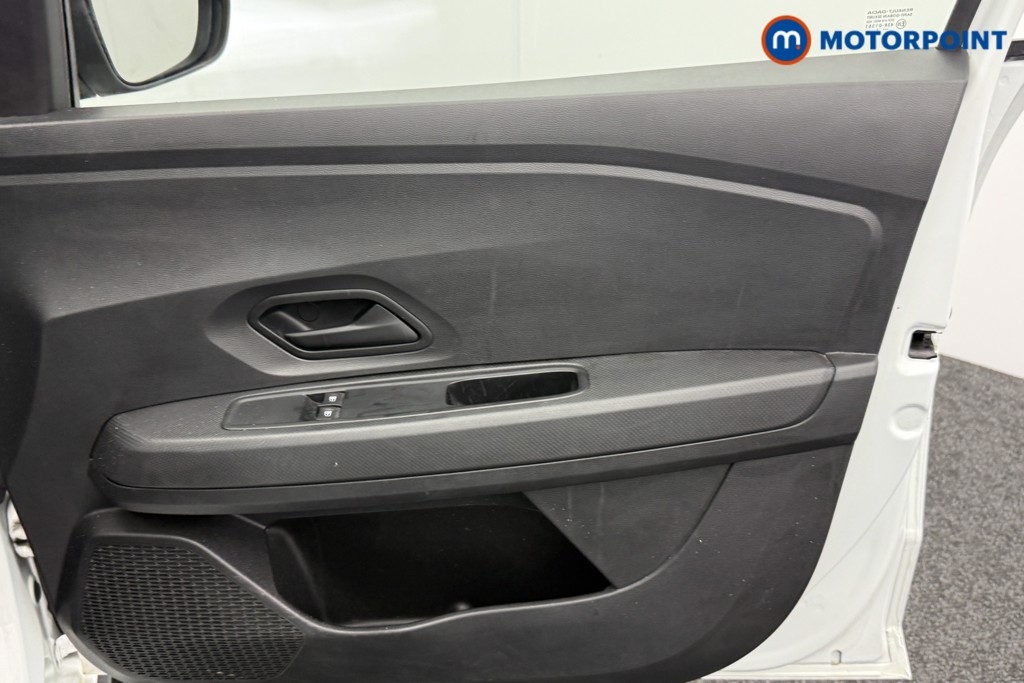 Dacia Jogger Essential Manual Petrol People Carrier - Stock Number (1577636) - 12th supplementary image