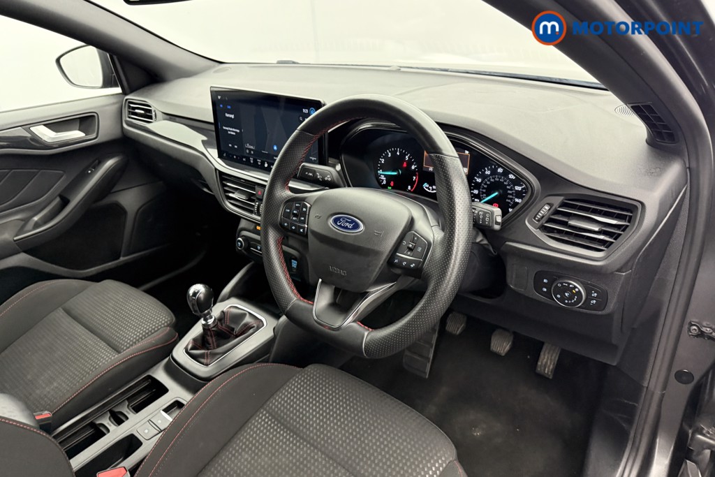 Ford Focus St-Line Edition Manual Petrol-Electric Hybrid Hatchback - Stock Number (1577873) - 4th supplementary image