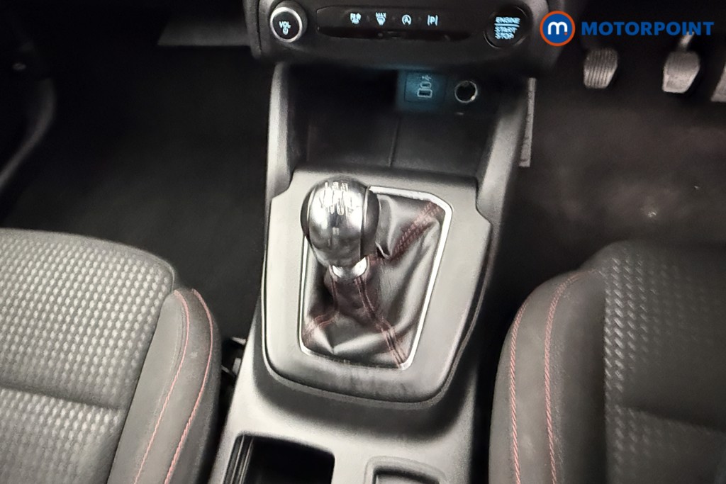 Ford Focus St-Line Edition Manual Petrol-Electric Hybrid Hatchback - Stock Number (1577873) - 10th supplementary image
