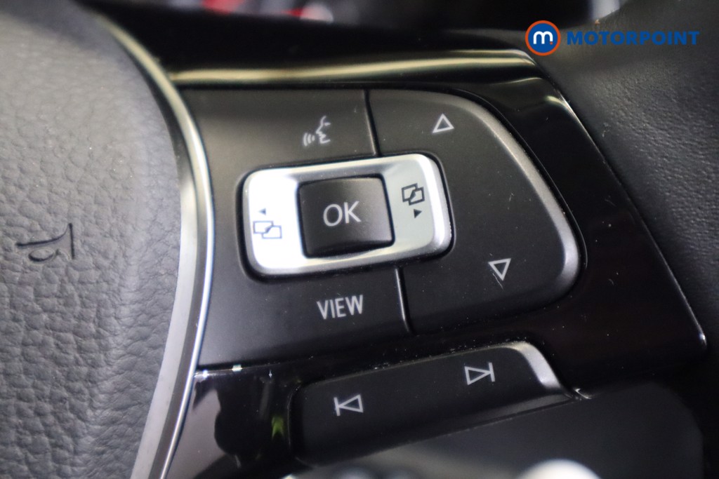 Volkswagen T-Roc Active Manual Petrol SUV - Stock Number (1577997) - 18th supplementary image