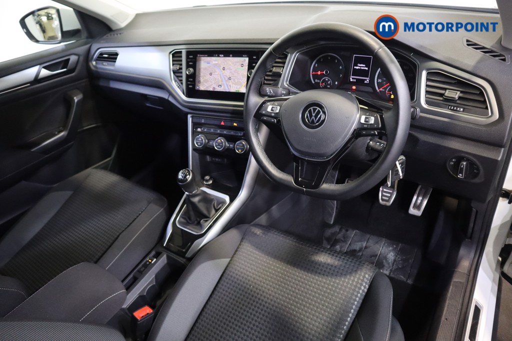 Volkswagen T-Roc Active Manual Petrol SUV - Stock Number (1577997) - 1st supplementary image