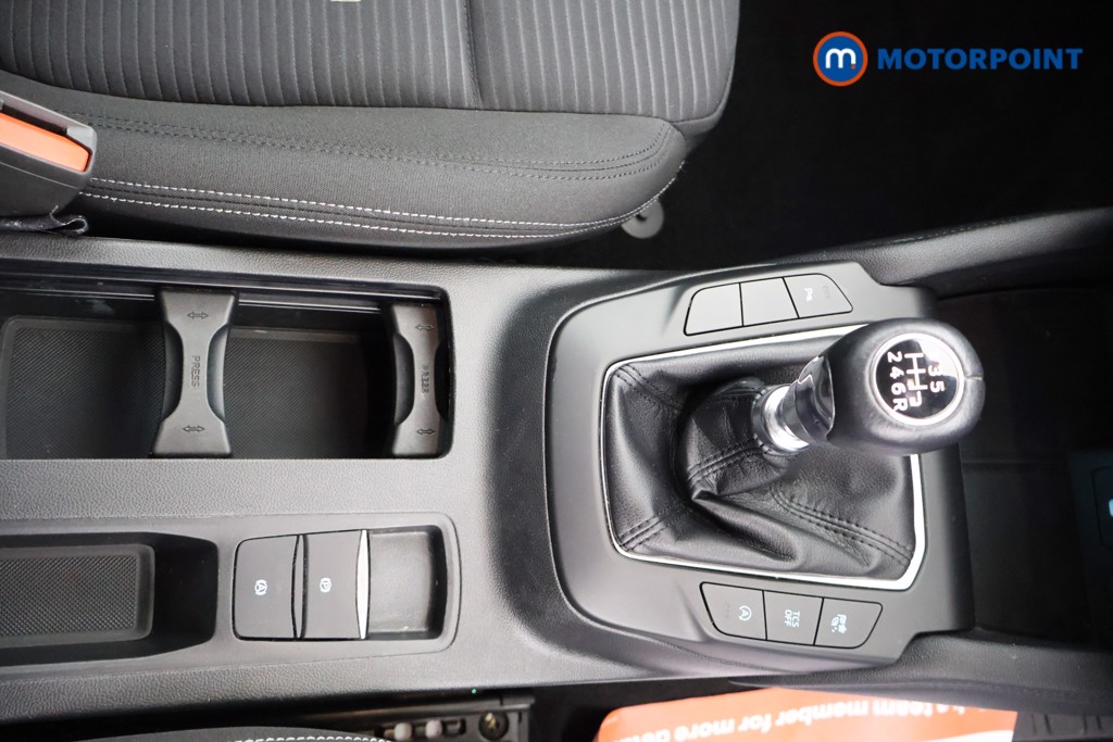 Ford Focus Titanium Manual Petrol Hatchback - Stock Number (1578027) - 6th supplementary image